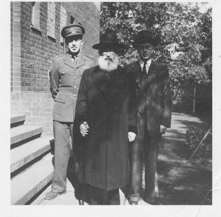 Rabbi Herzog with sons Yaakov and Chaim Herzog